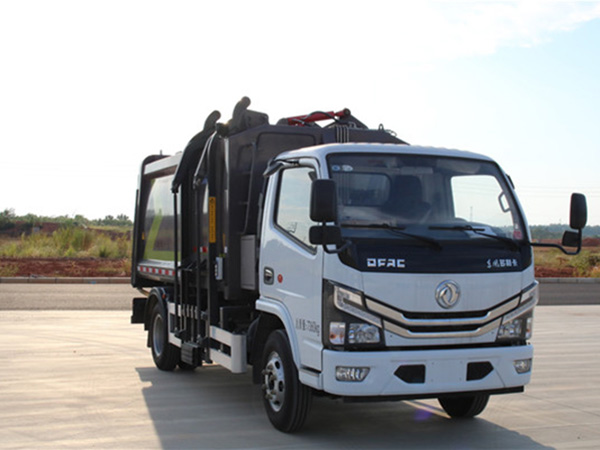 CLE5070ZZZ6EQ型自装卸式垃圾车